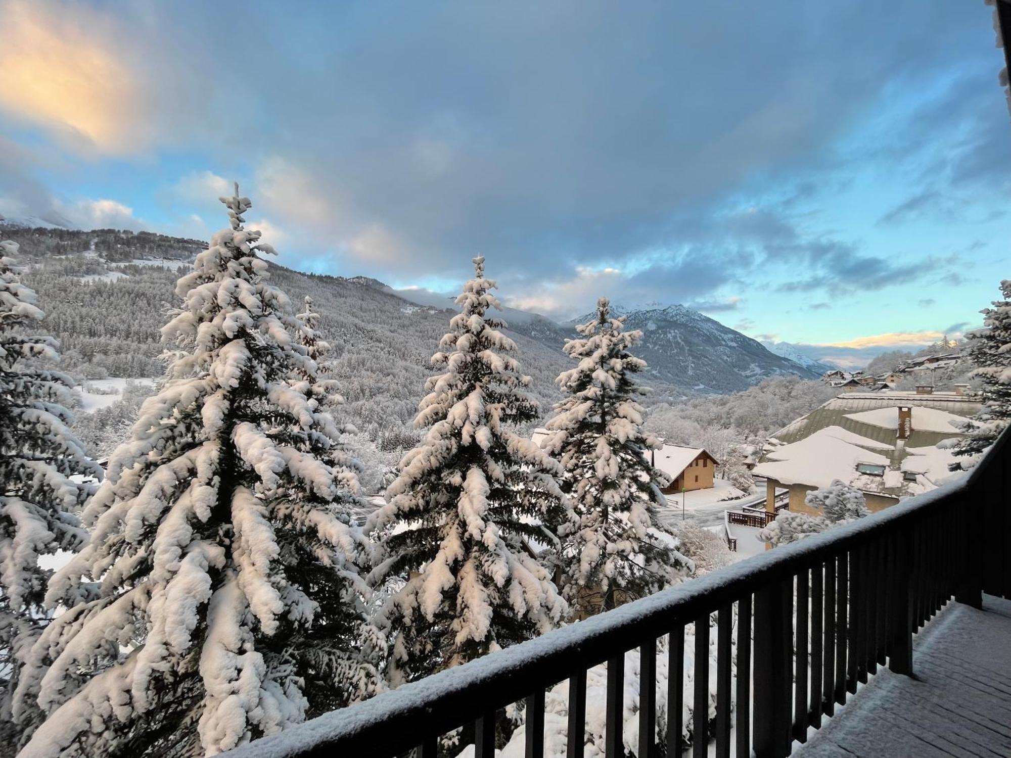 Serre Chevalier Studio 30 M2 Coin Montagne A 8 Minutes Des Pistes Saint-Chaffrey Exterior foto